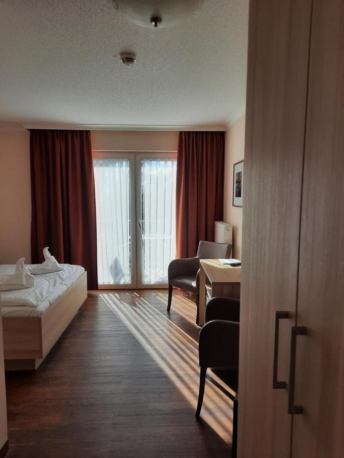 Hotel Karl'S Burg Kölpinsee エクステリア 写真