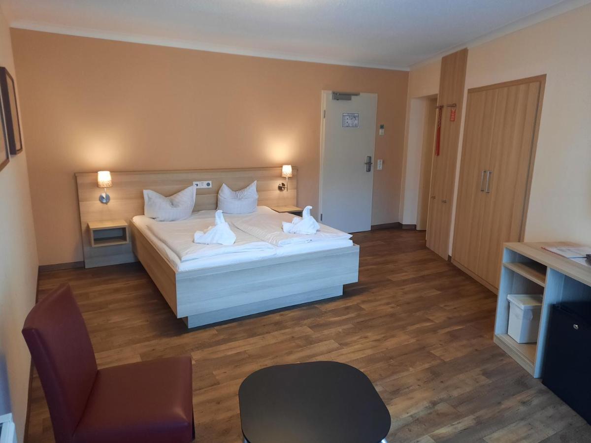 Hotel Karl'S Burg Kölpinsee エクステリア 写真